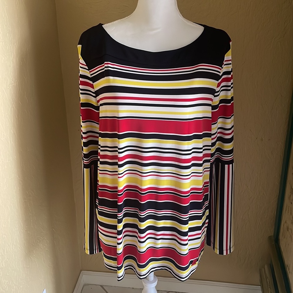 TOMMY Hillfiger NWT Top
